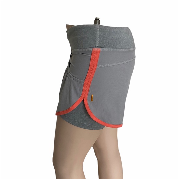 Lucy work out shorts - Picture 3 of 11